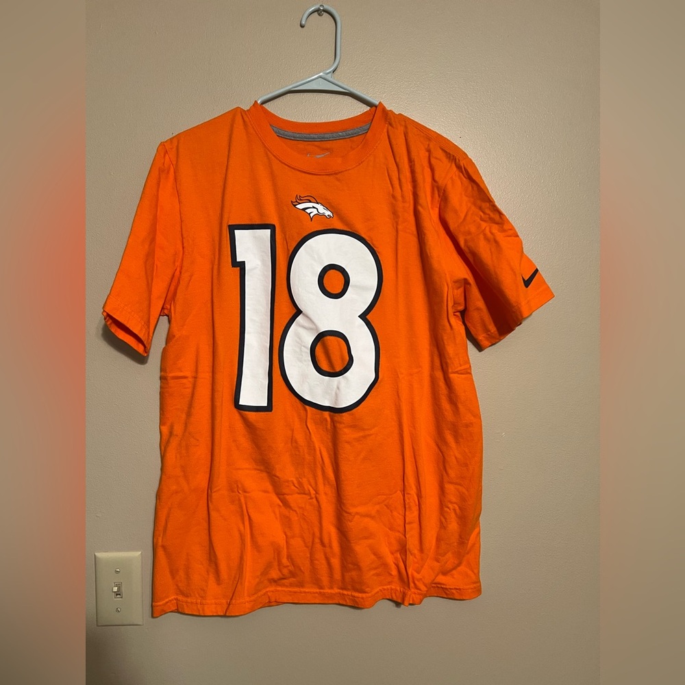 Nike Manning shirt